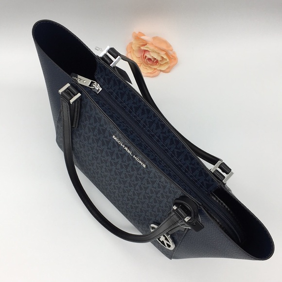 MICHAEL KORS KIMBERLY SM BONDED TOTE NAVY MULTI - Picture 9 of 14